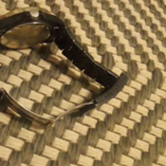 Watch - Picture 2 of 2